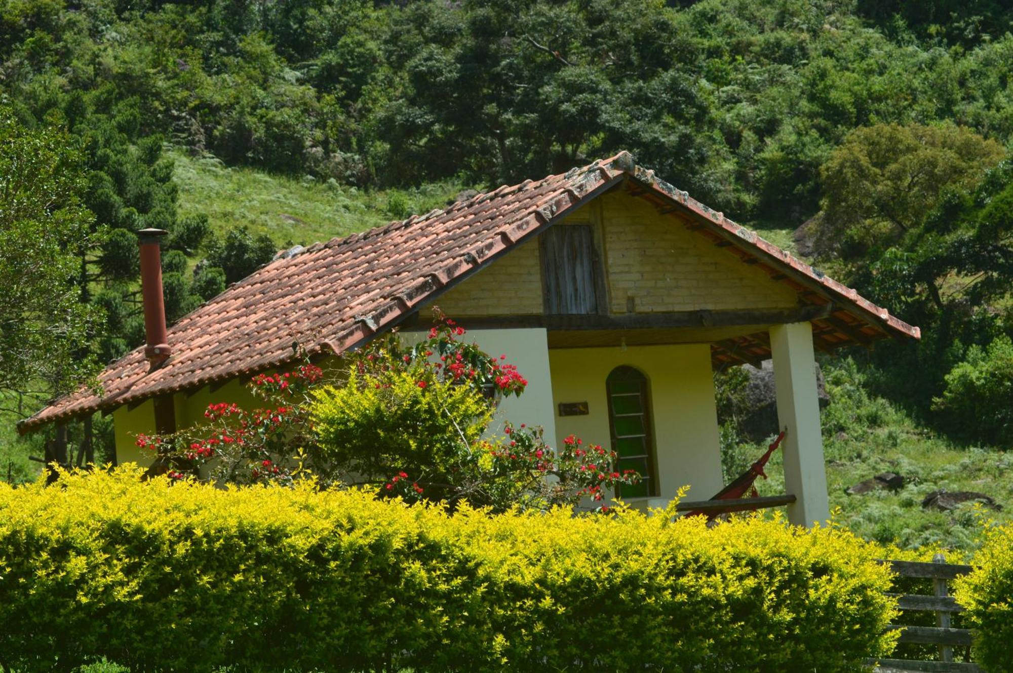 Hotel Pousada Pe Da Mata Aiuruoca Exterior foto